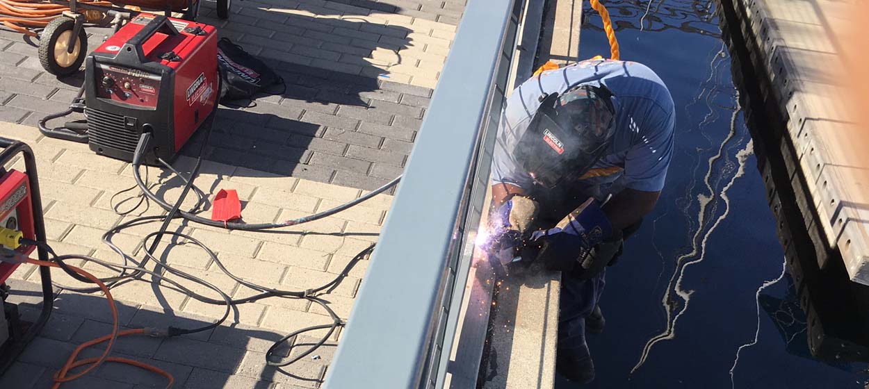 MIQUEAS BERMUDEZ CONSTRUCTION & DECONTAMINATION SERVICES